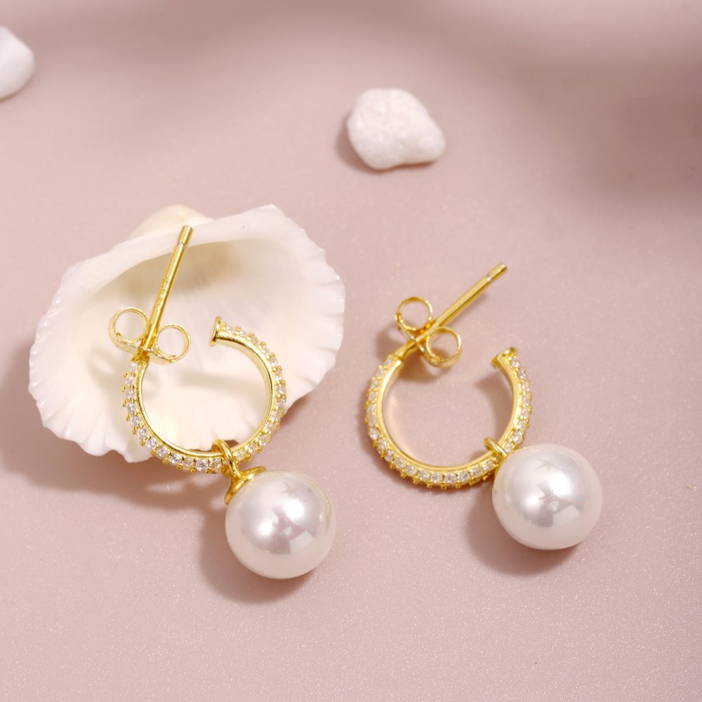 Boucles d'oreilles en argent S925 ornées de perles et zircons