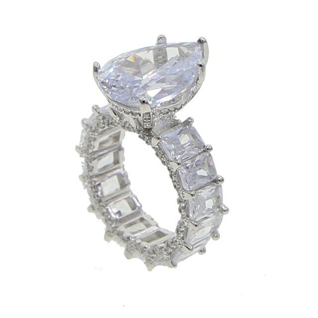 Bague de Luxe Brillante en Zircon
