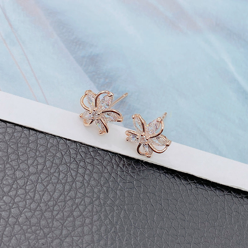 Boucles d'oreilles en argent 925, fleur zirconium