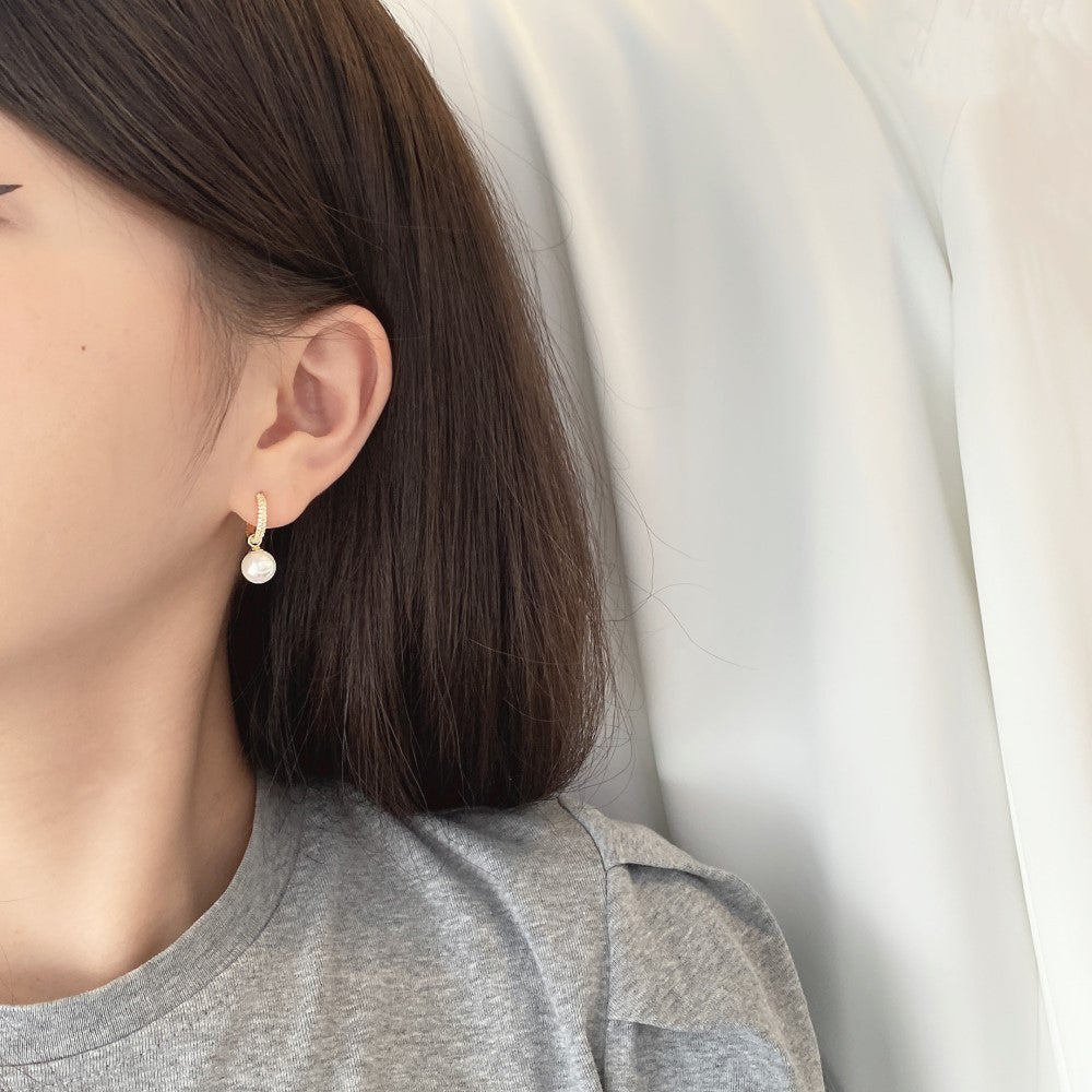 Boucles d'oreilles en argent S925 ornées de perles et zircons