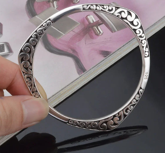 Bracelet Triangle Noir en Argent Thaïlandais