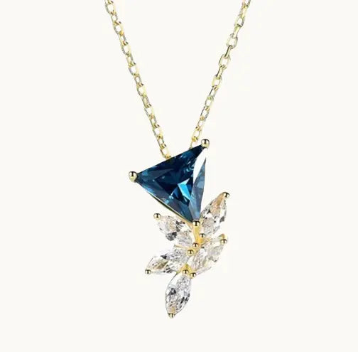 Collier en Argent S925 avec Pendentif Triangle Fleur