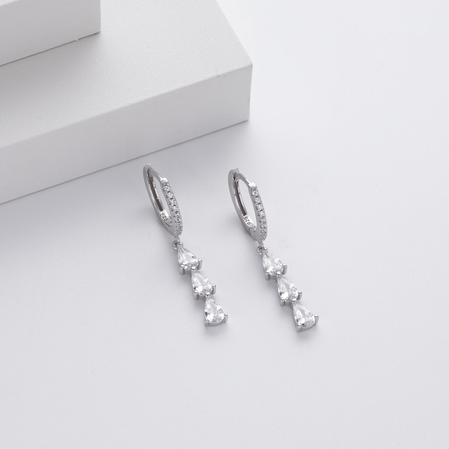 Boucles d'oreilles goutte élégantes