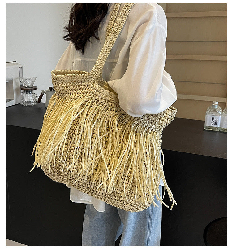 Sac Bohème Chic Femme en Paille – Grand Sac Été / Plage avec Franges