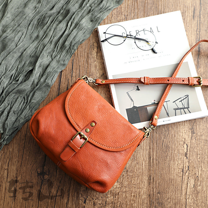 Sacs en cuir tanné végétal fait main au design vintage artistique