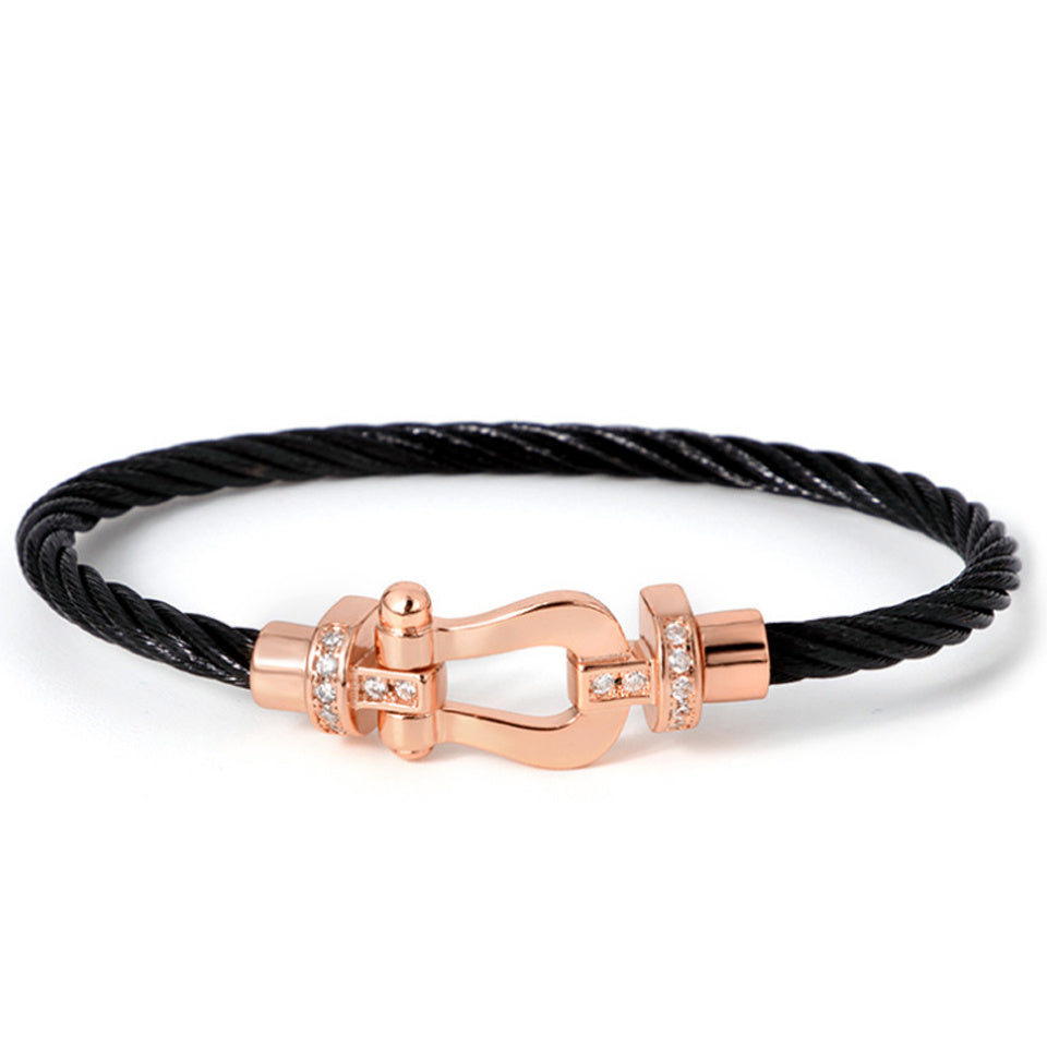 Bracelet Fer à Cheval en Titane – Élégance et Résistance