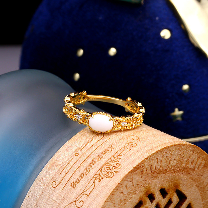 Bague Rétro en Argent 925 – Calcédoine Blanche