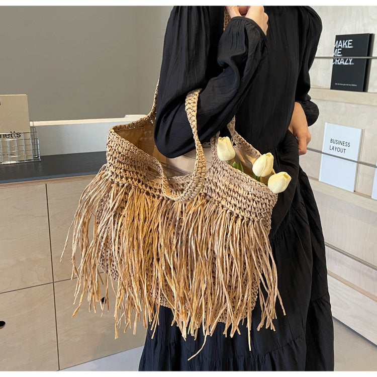 Sac Bohème Chic Femme en Paille – Grand Sac Été / Plage avec Franges