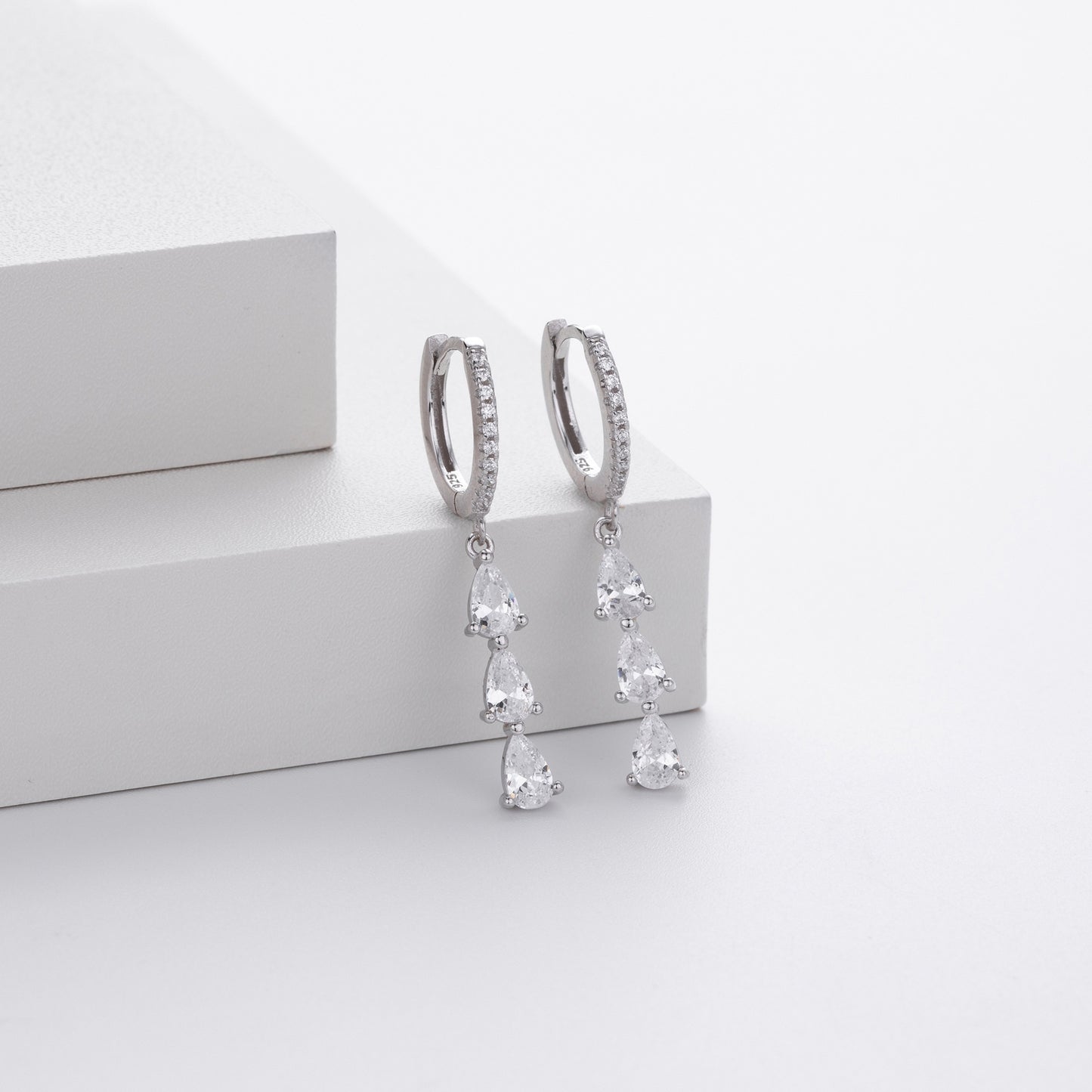 Boucles d'oreilles goutte élégantes