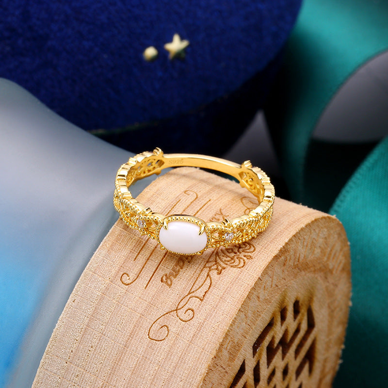 Bague Rétro en Argent 925 – Calcédoine Blanche