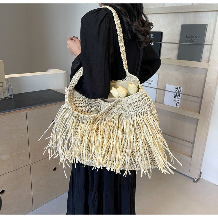 Sac Bohème Chic Femme en Paille – Grand Sac Été / Plage avec Franges