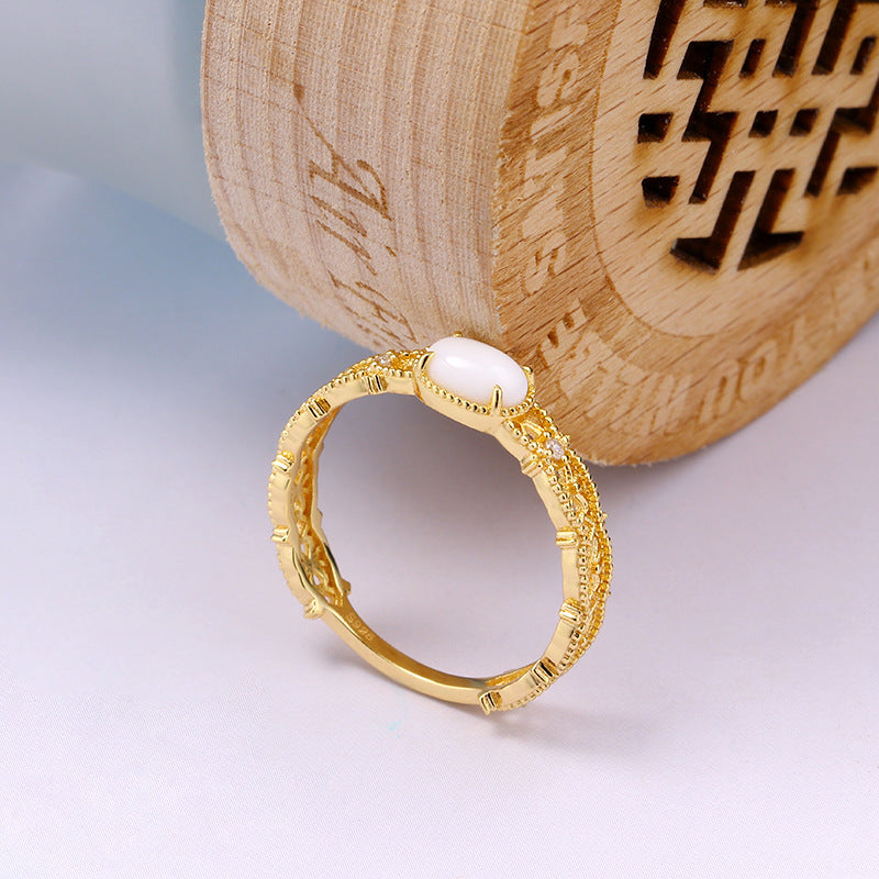 Bague Rétro en Argent 925 – Calcédoine Blanche